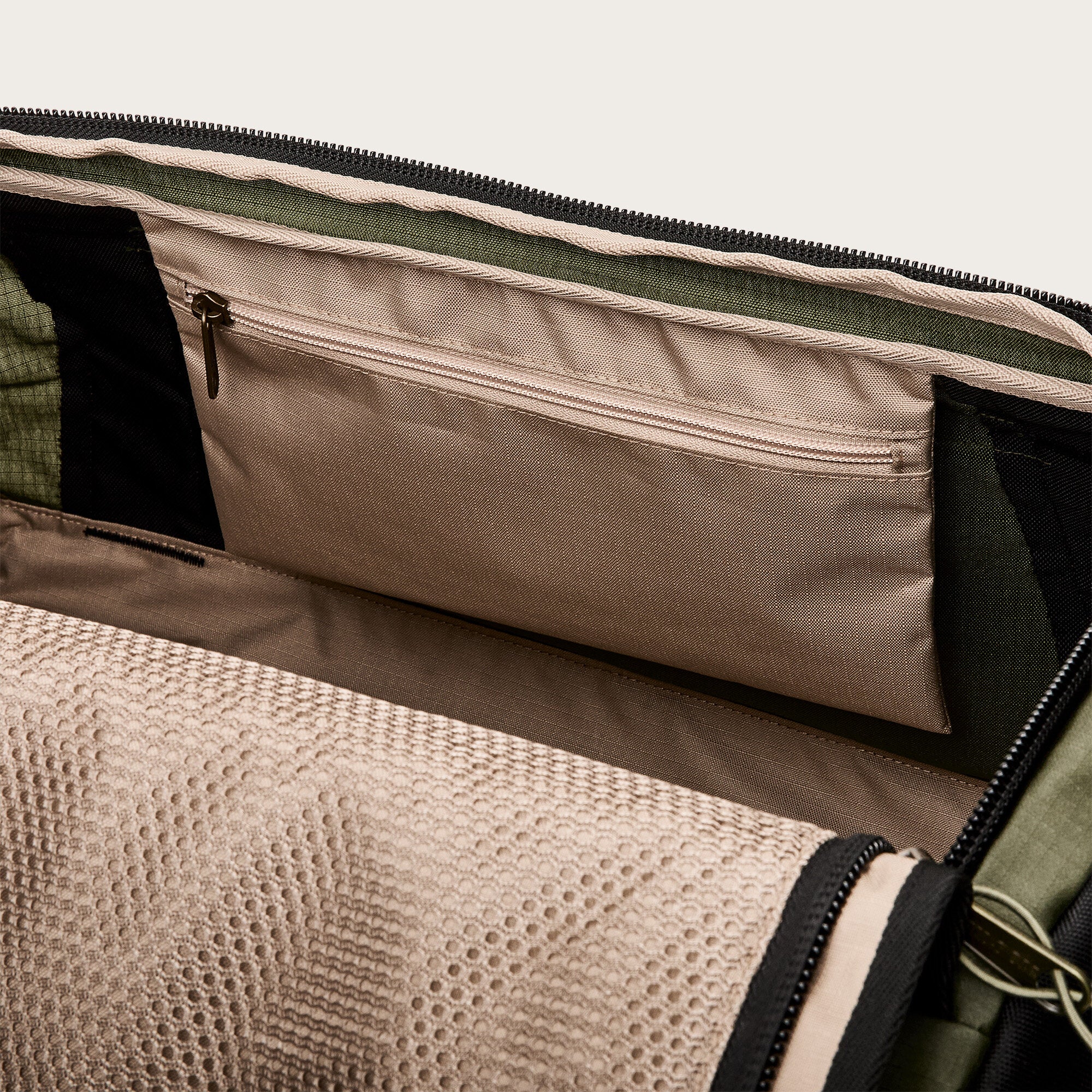 ALL-WEATHER 50L DUFFLE - Image 10