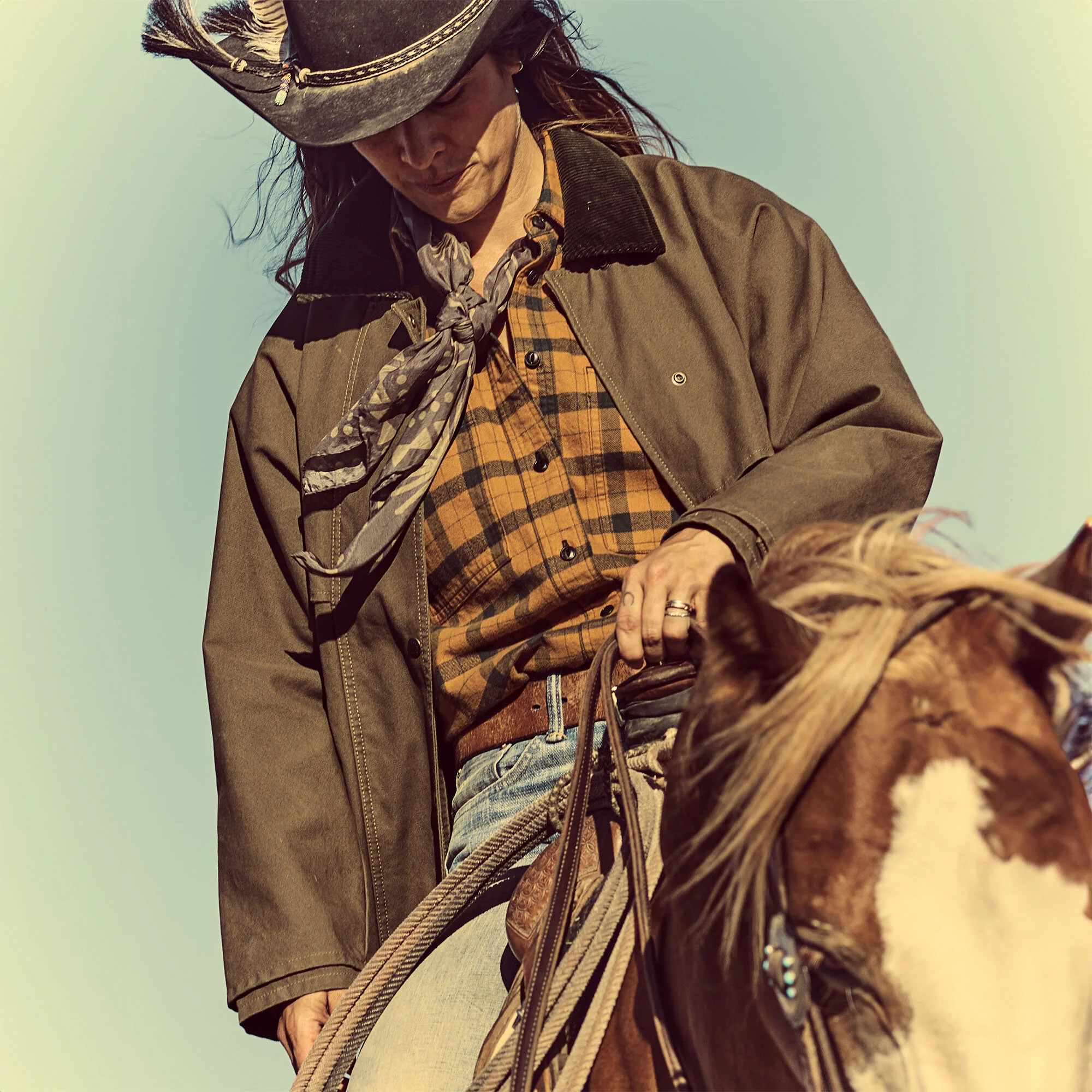 WOMEN'S ALASKAN GUIDE SHIRT - Image 6